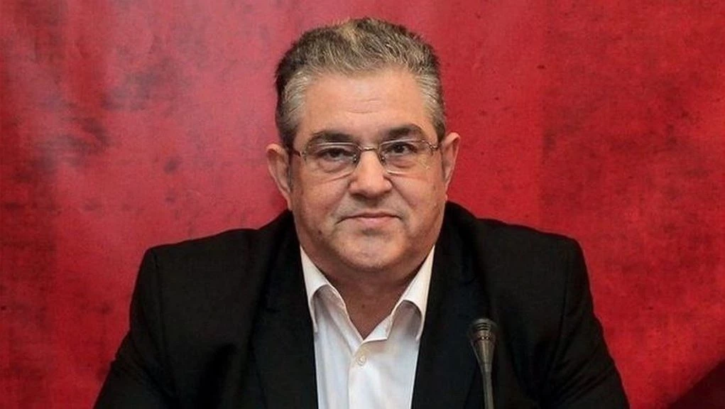 Συγκέντρωση διαμαρτυρίας έξω από την πρεσβεία του Ισραήλ – Με παλαιστινιακό μαντήλι ο Κουτσούμπας (Εικόνες)